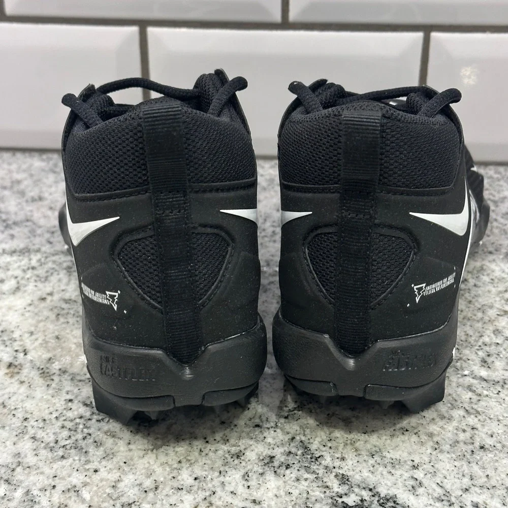 Nike Kids 3Y Alpha Menace 3 Shark Football Cleats Black White CV0583-001